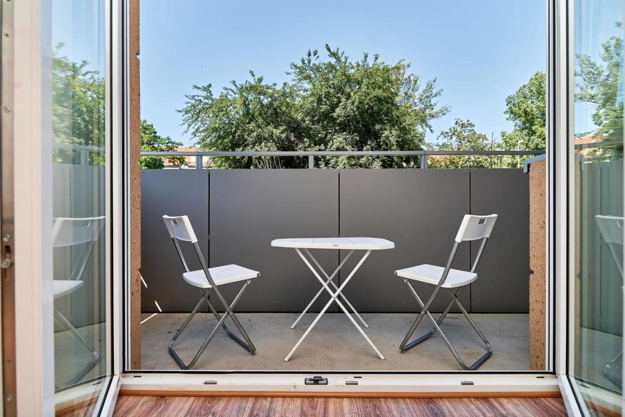 Modern Apartments Wroclaw By Renters エクステリア 写真