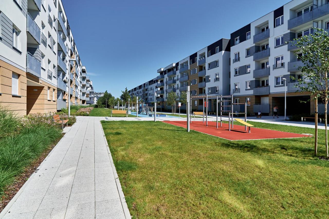 Modern Apartments Wroclaw By Renters エクステリア 写真