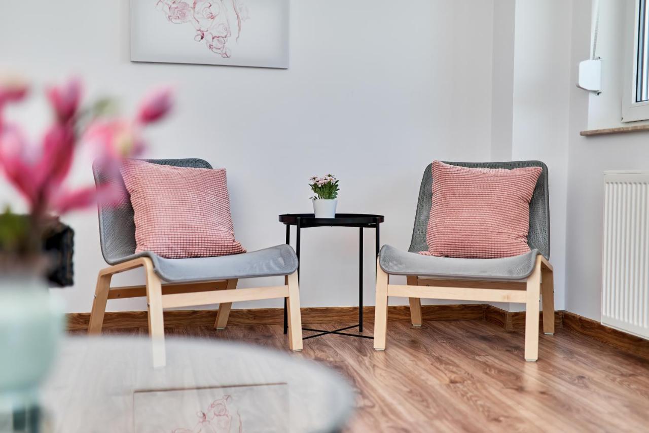 Modern Apartments Wroclaw By Renters エクステリア 写真