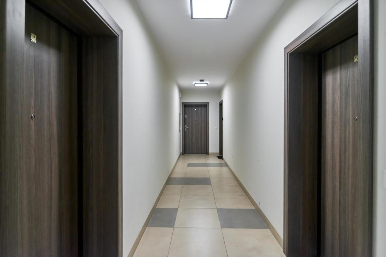 Modern Apartments Wroclaw By Renters エクステリア 写真