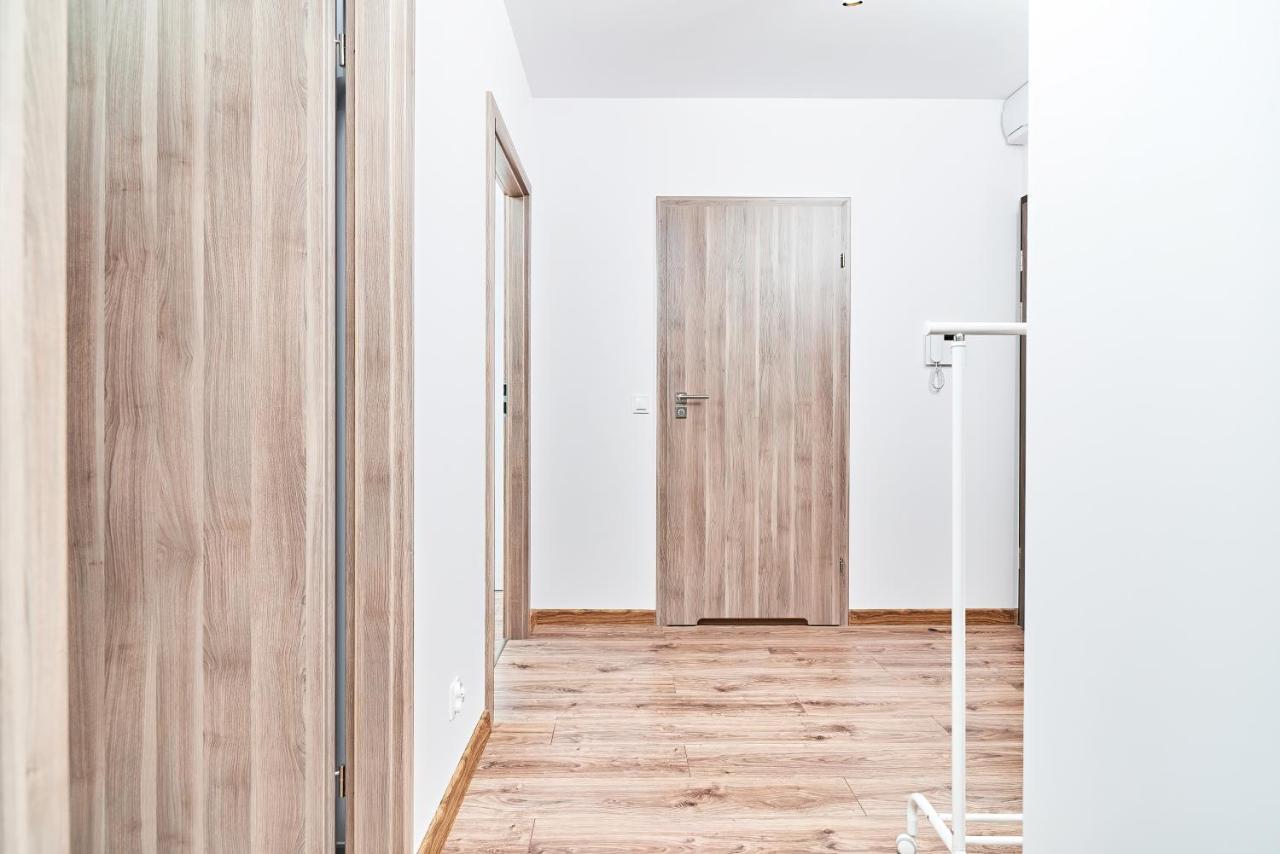 Modern Apartments Wroclaw By Renters エクステリア 写真